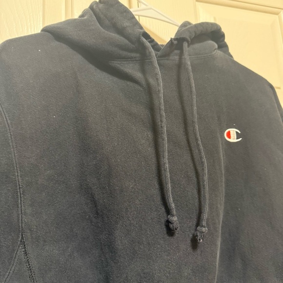 Champion Black Sweater - Picture 3 of 4